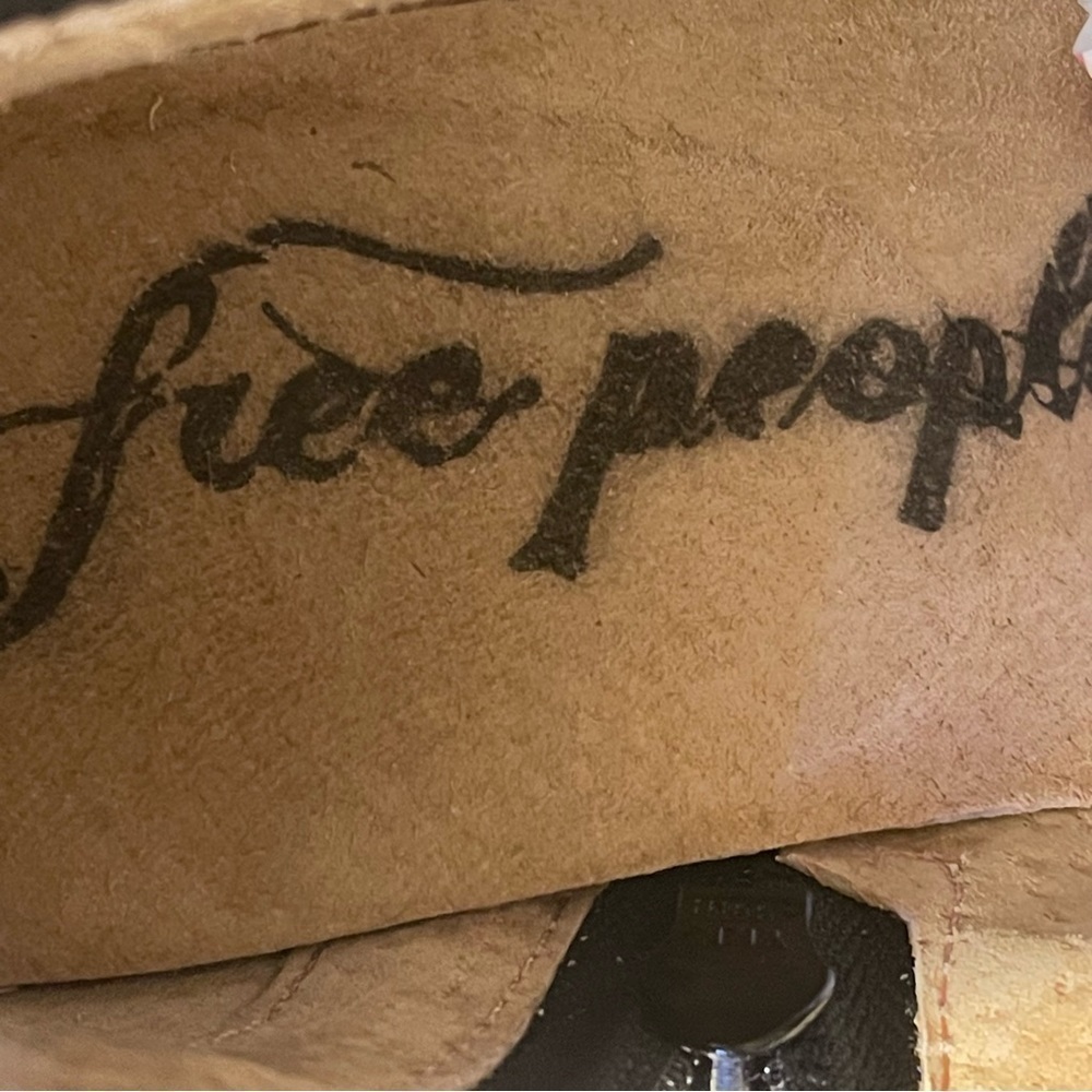 Free People James Chelsea Boot - Picture 11 of 14